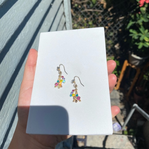 Eiffel Tower earrings - Picture 2 of 2